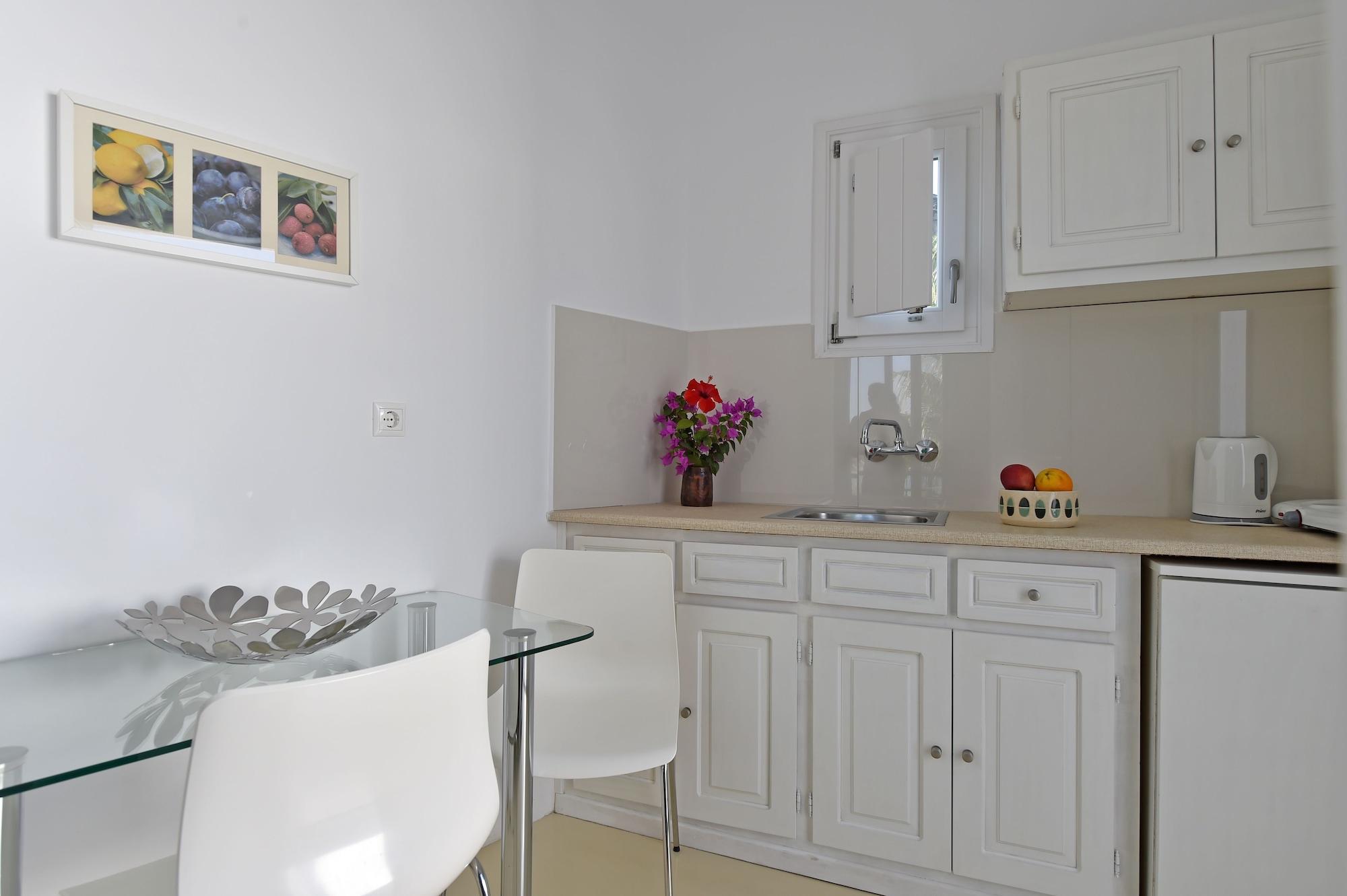 Hotel & Apartments Kalypso Науса Екстериор снимка