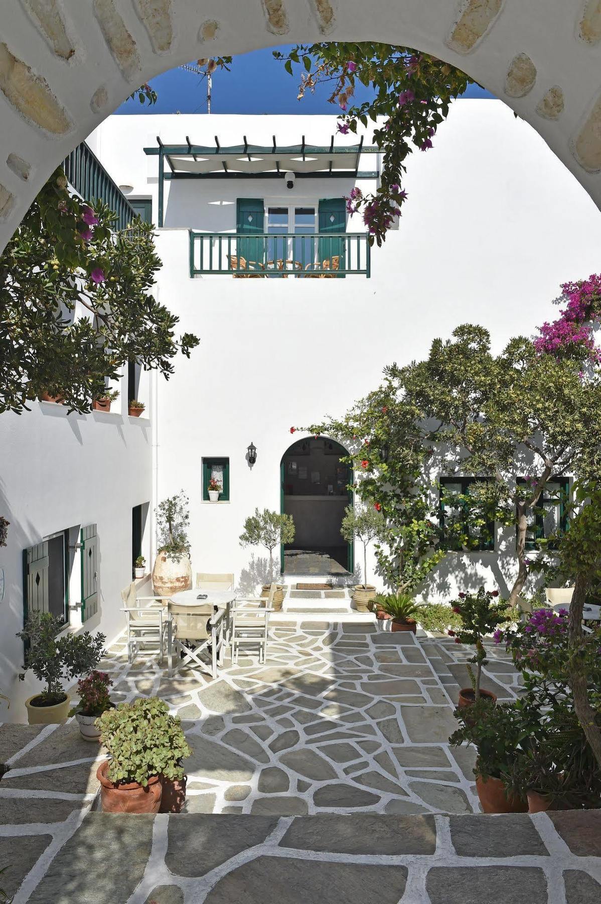 Hotel & Apartments Kalypso Науса Екстериор снимка