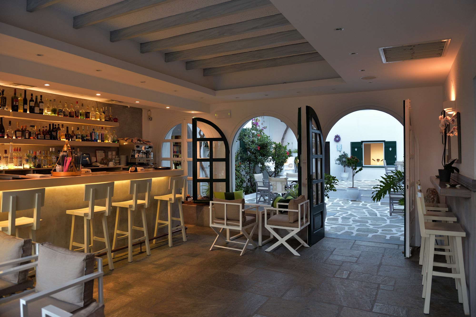 Hotel & Apartments Kalypso Науса Екстериор снимка